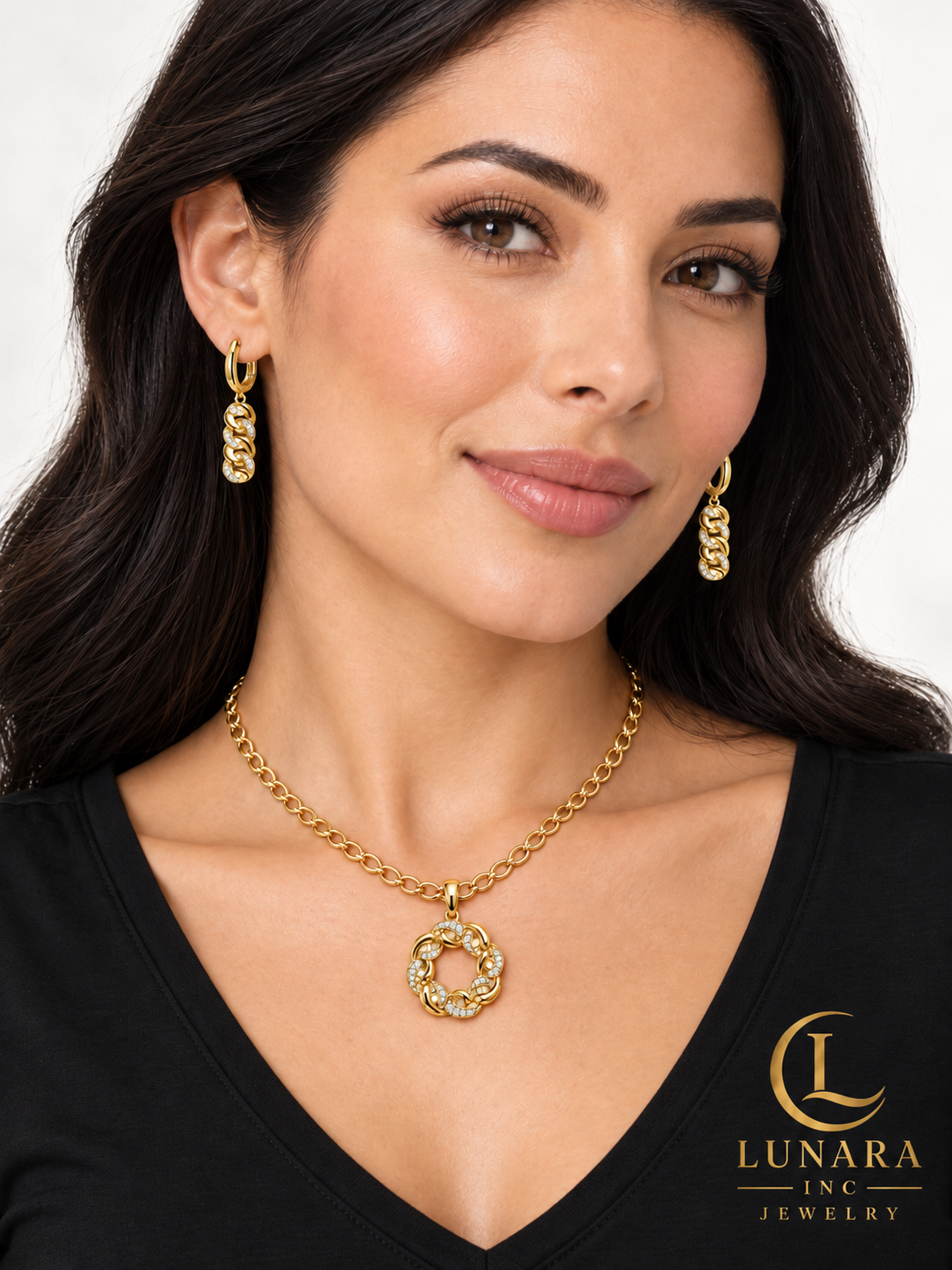 Golden Interwoven Circle Pendant Chain & Earrings Set