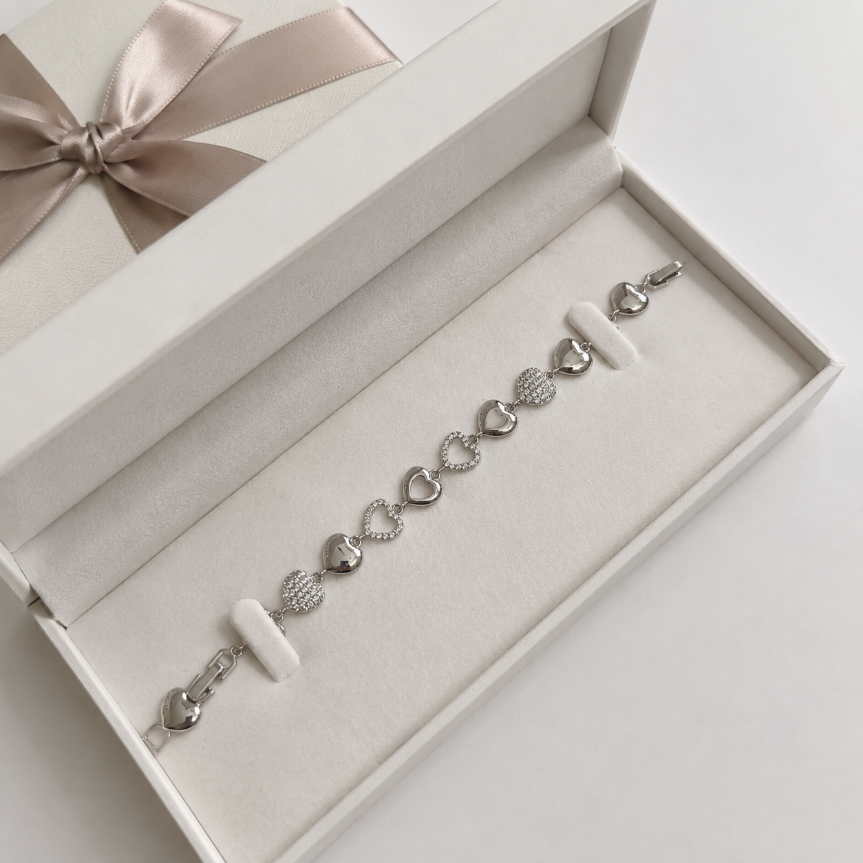 Silver Hearts Bracelet