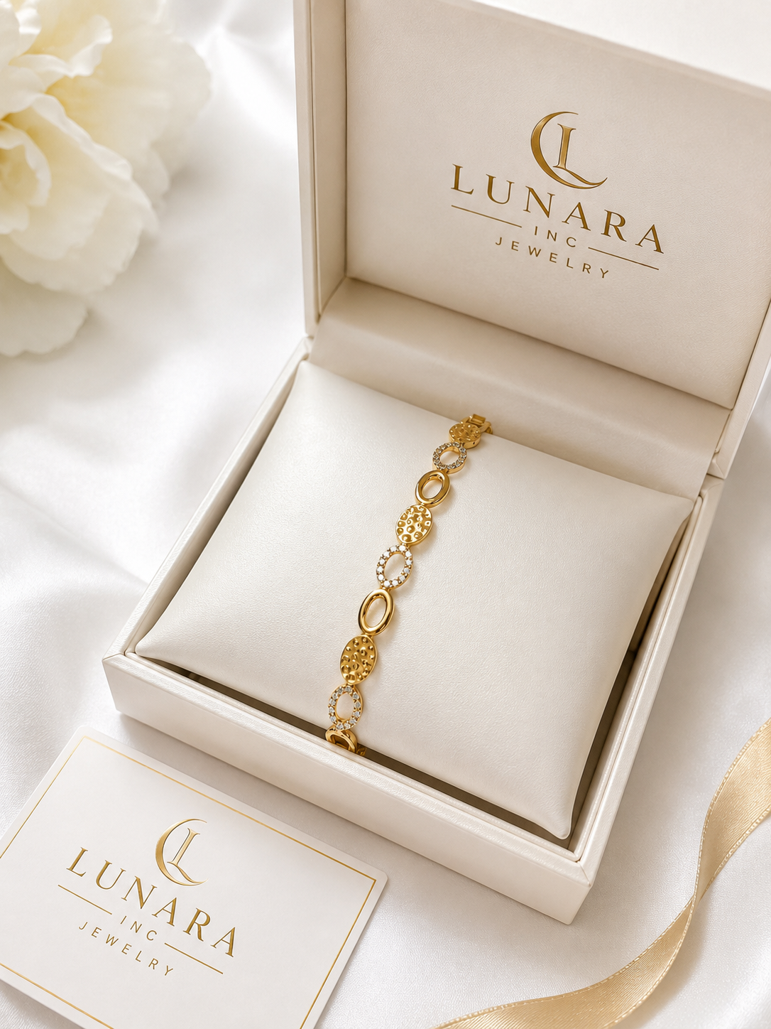 Lunara Luxe Oval Link Bracelet