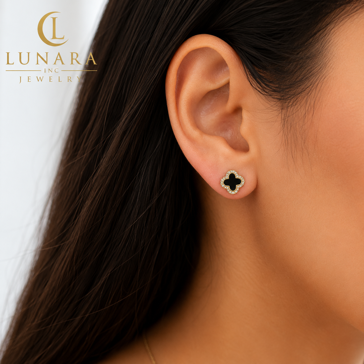 Mother of Pearl Clover Stud Earrings