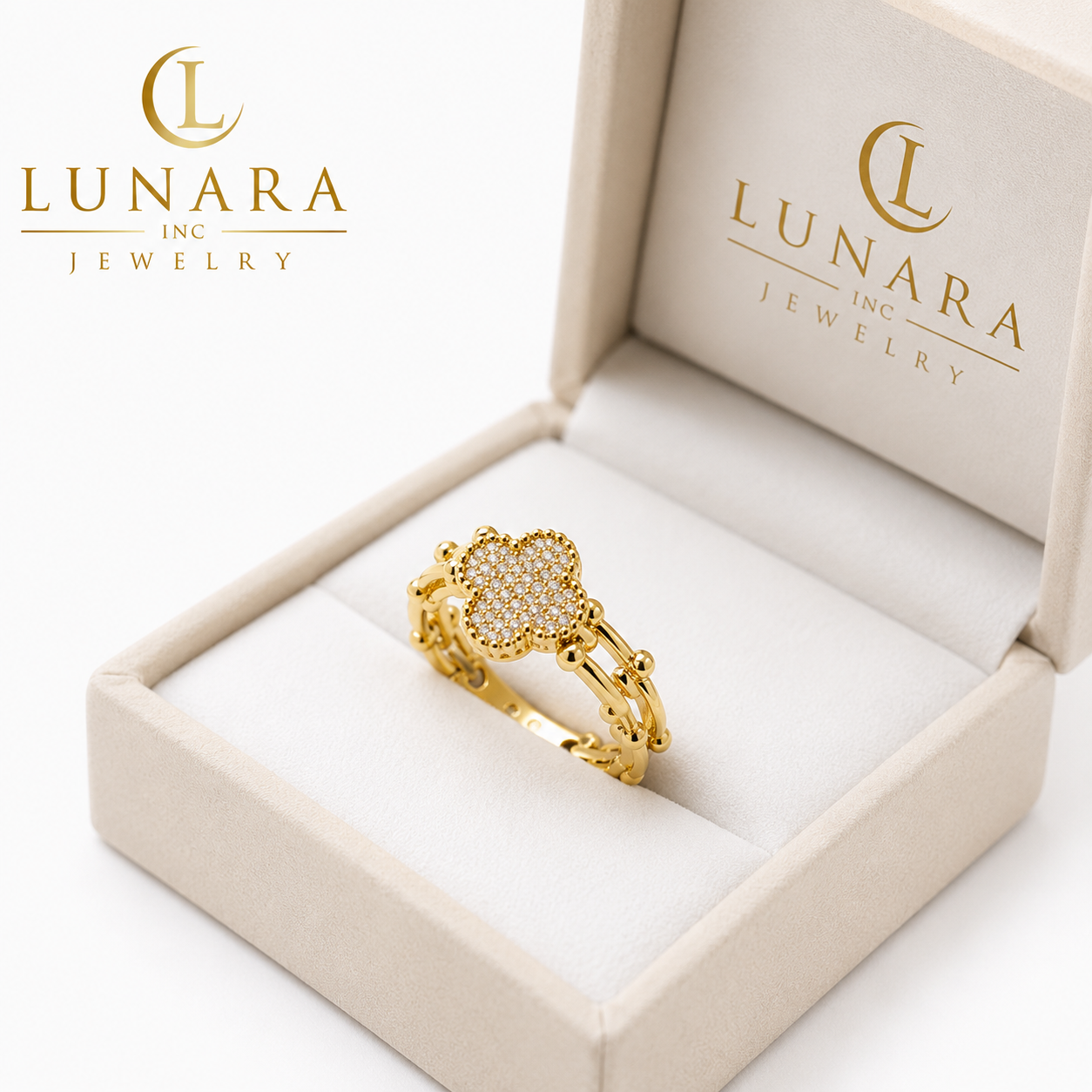 Pavé Clover Chain Ring