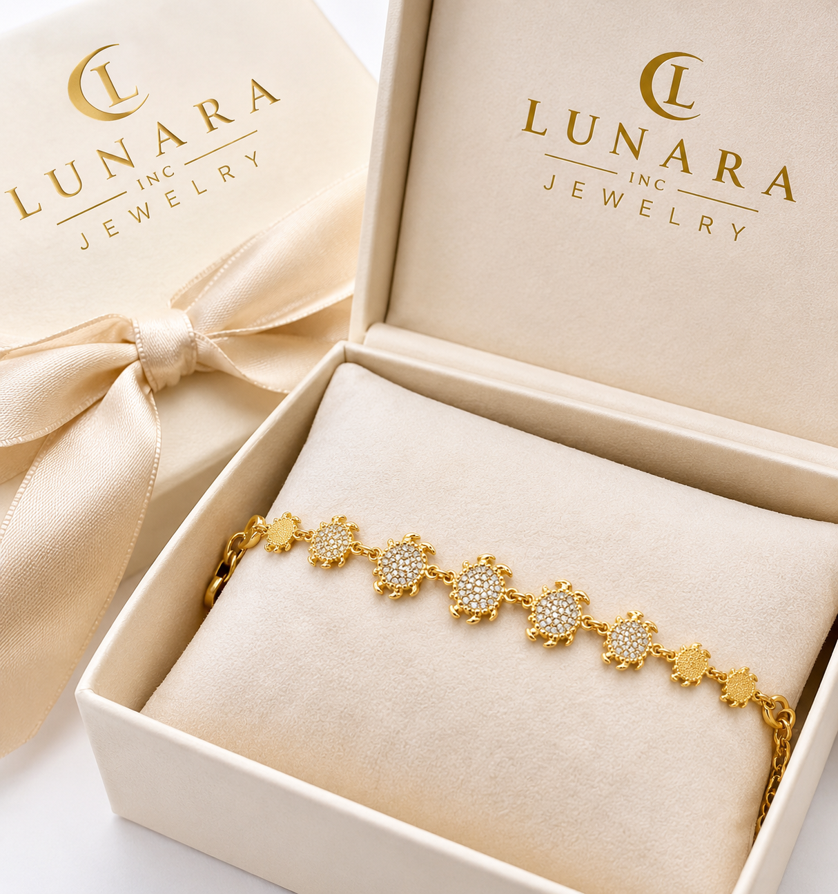 Lunara Sea Turtle Bracelet – Gold Turtle Link Bracelet