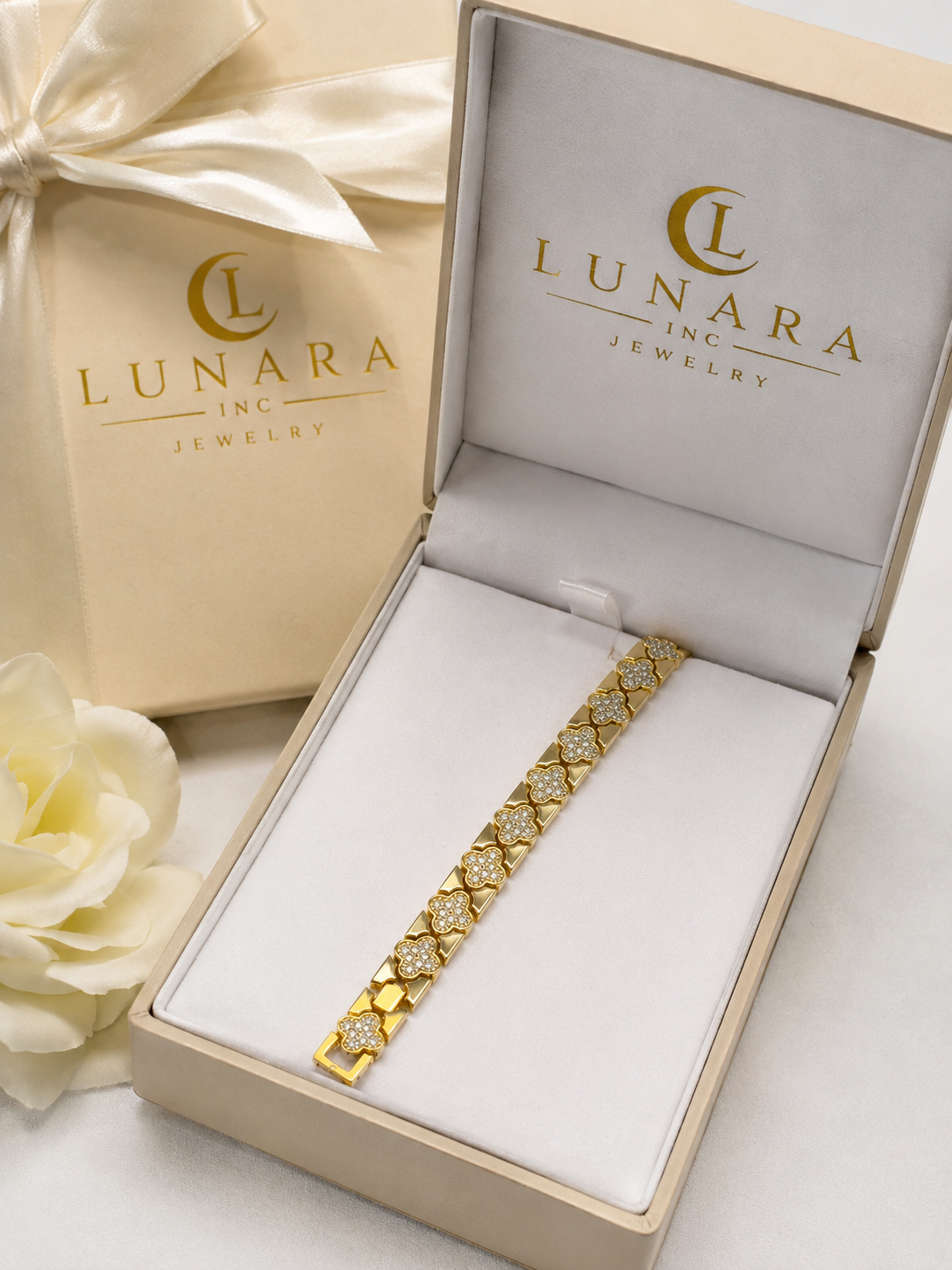 Clover Sparkle Gold Bracelet