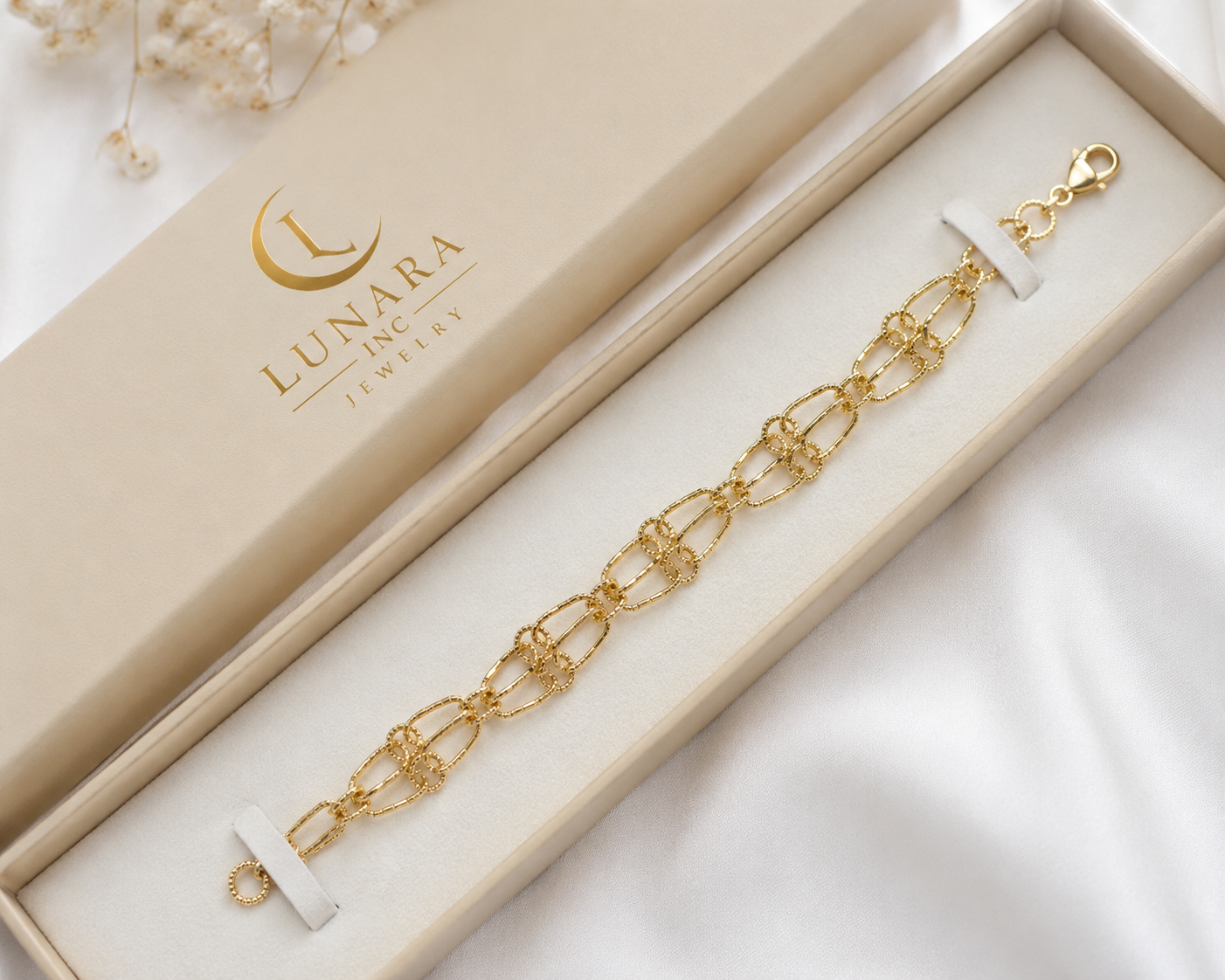 Textured Infinity Link Gold Bracelet ✨