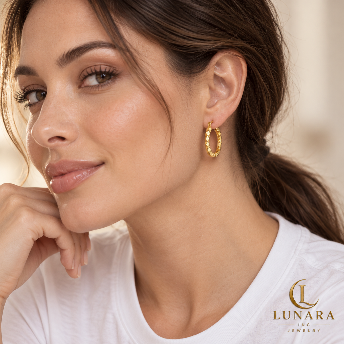 Geometric Faceted Oval Hoop Earrings