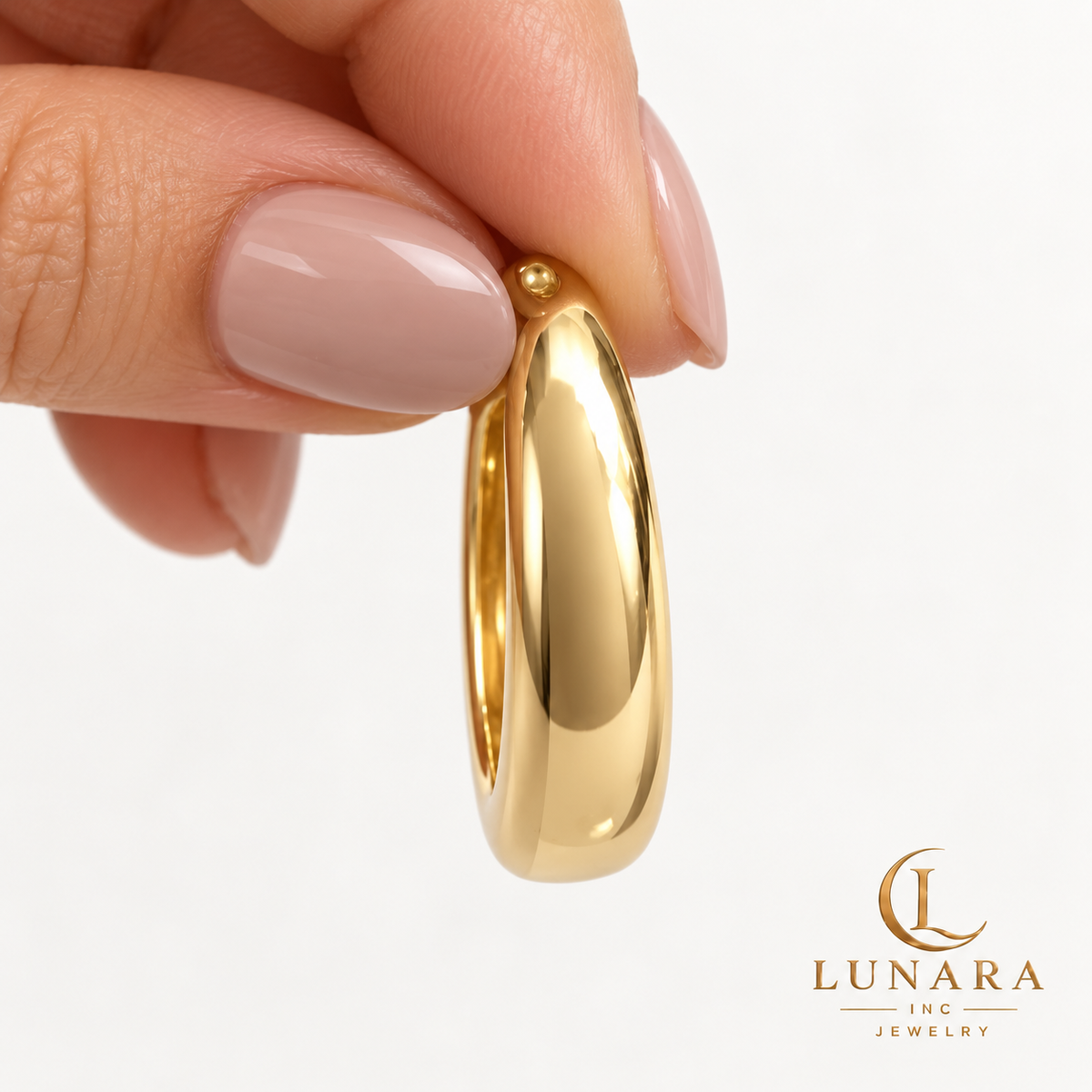 Classic Polished Hoop Earrings – 14K Gold Tone