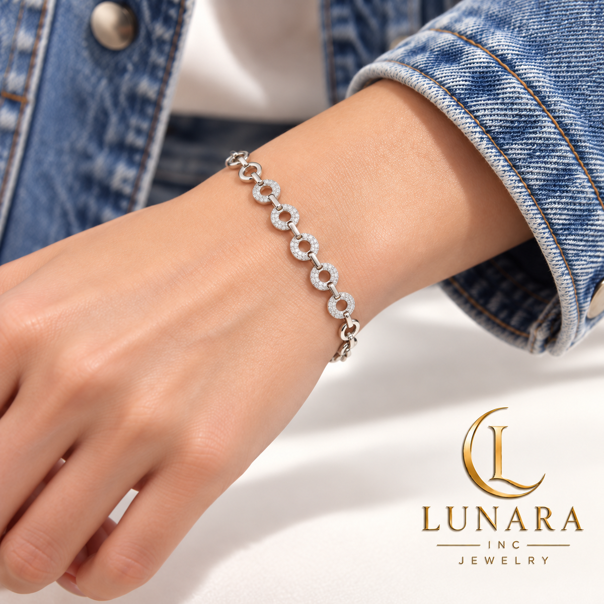 Silver Pavé Circle Link Bracelet