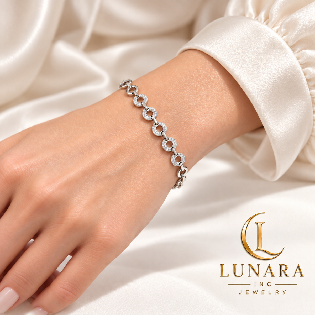 Silver Pavé Circle Link Bracelet