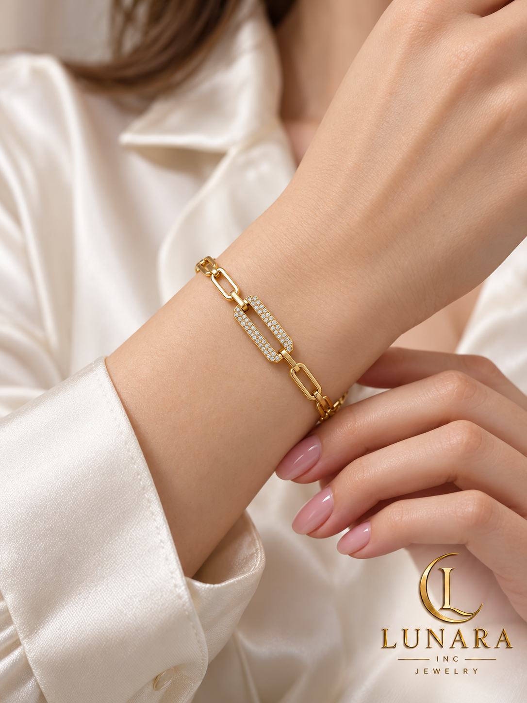 Pavé Center Rectangle Link Bracelet