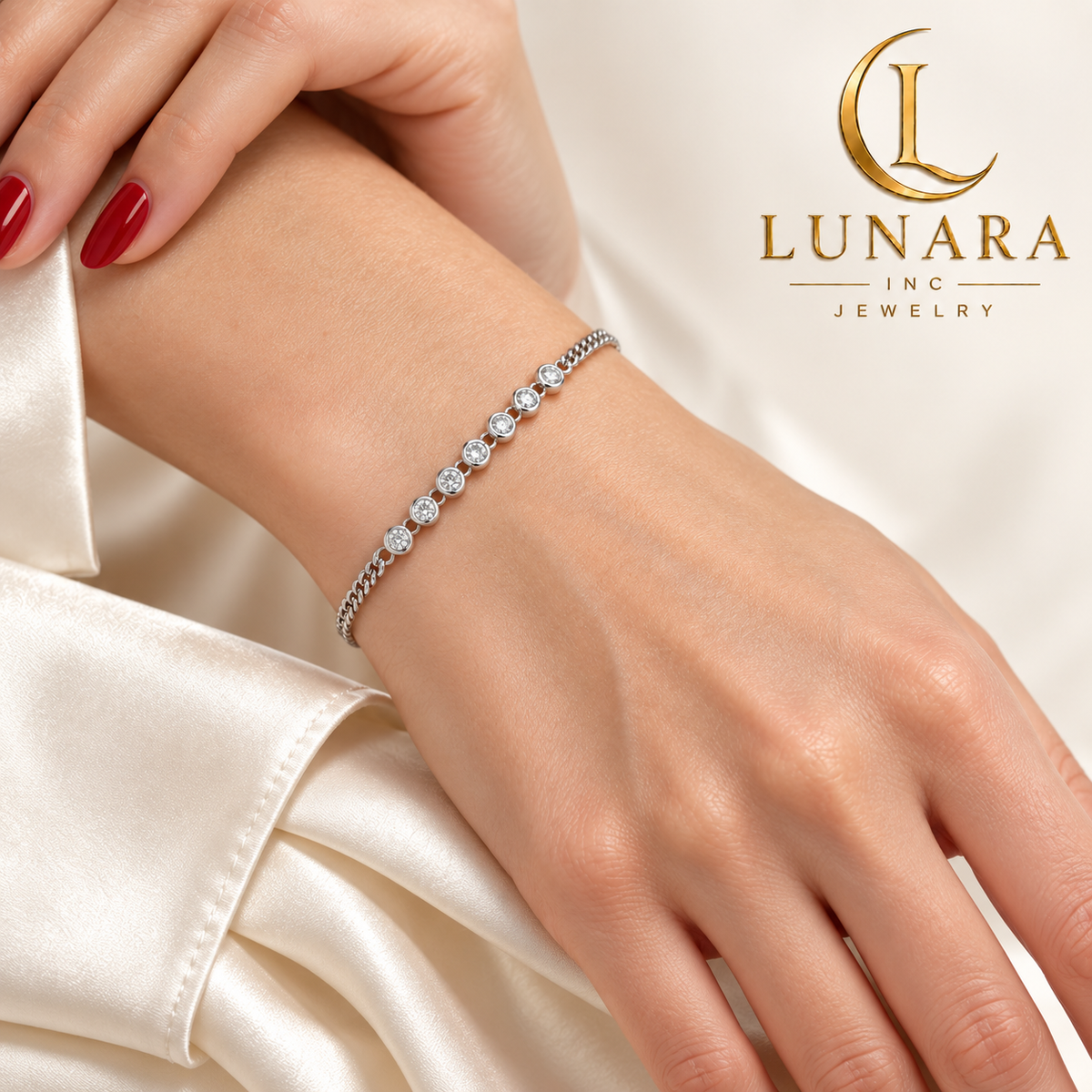 Silver-Tone Cuban Chain Bracelet with Round Sparkling Stones