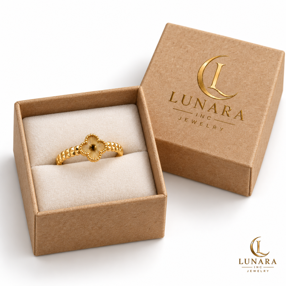 Gold-Tone Clover Ring with Textured Band