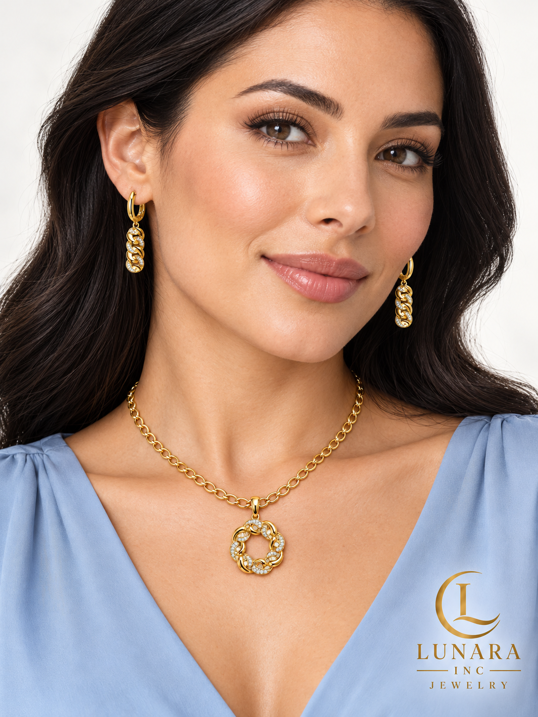 Golden Interwoven Circle Pendant Chain & Earrings Set