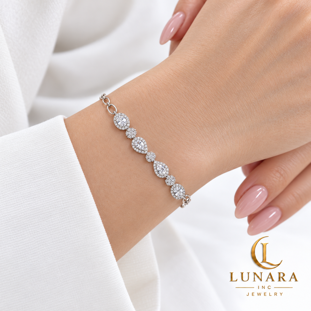 Silver Halo Sparkle Oval-Link Bracelet