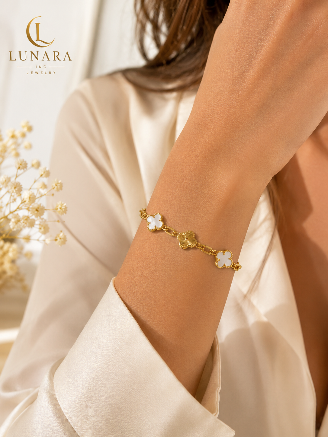 Lunara Clover Charm Bracelet