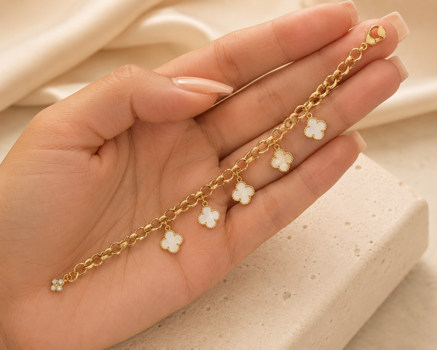 Lunara Clover Charm Bracelet