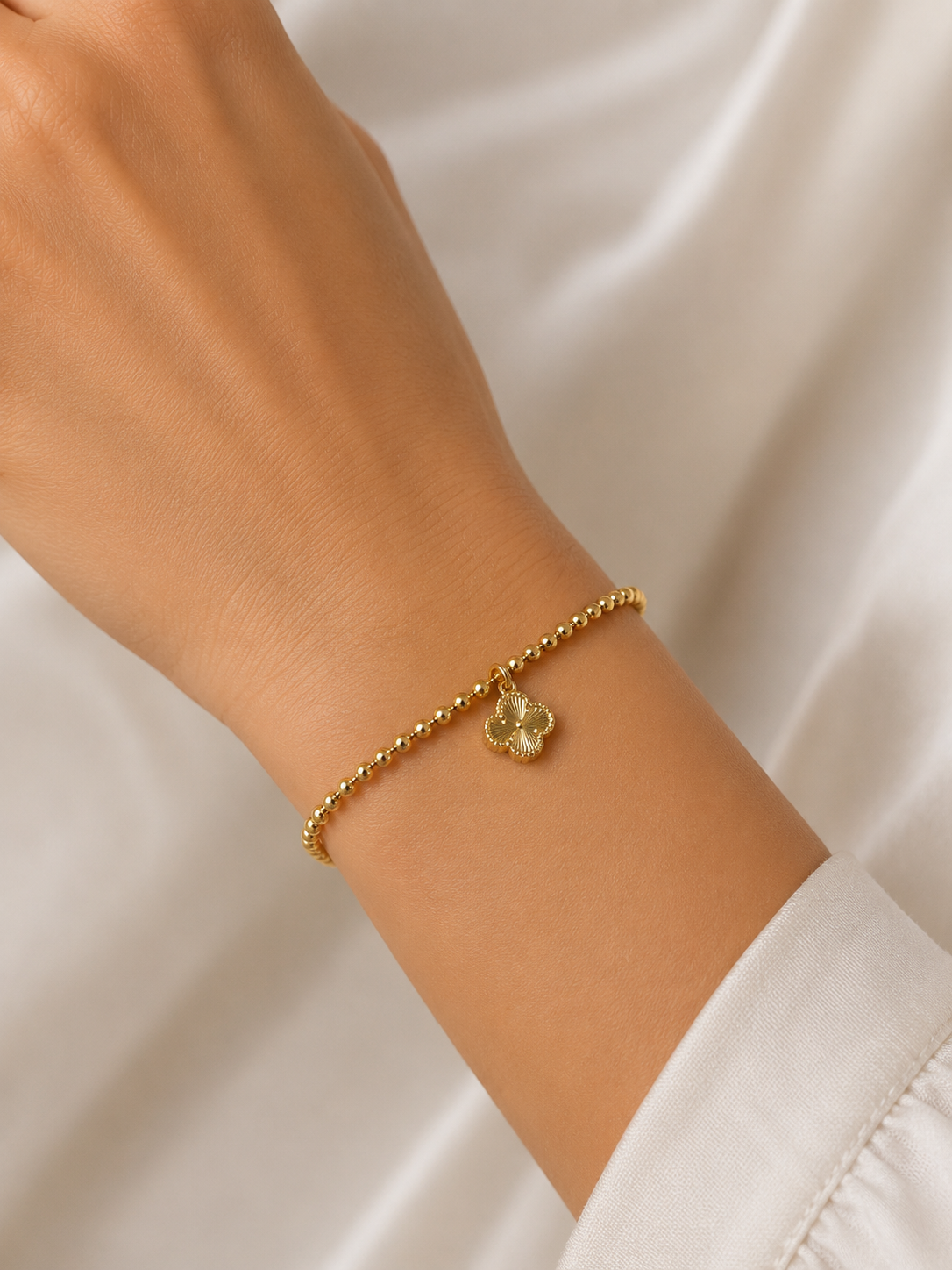 ✨ Golden Clover Bead Bracelet