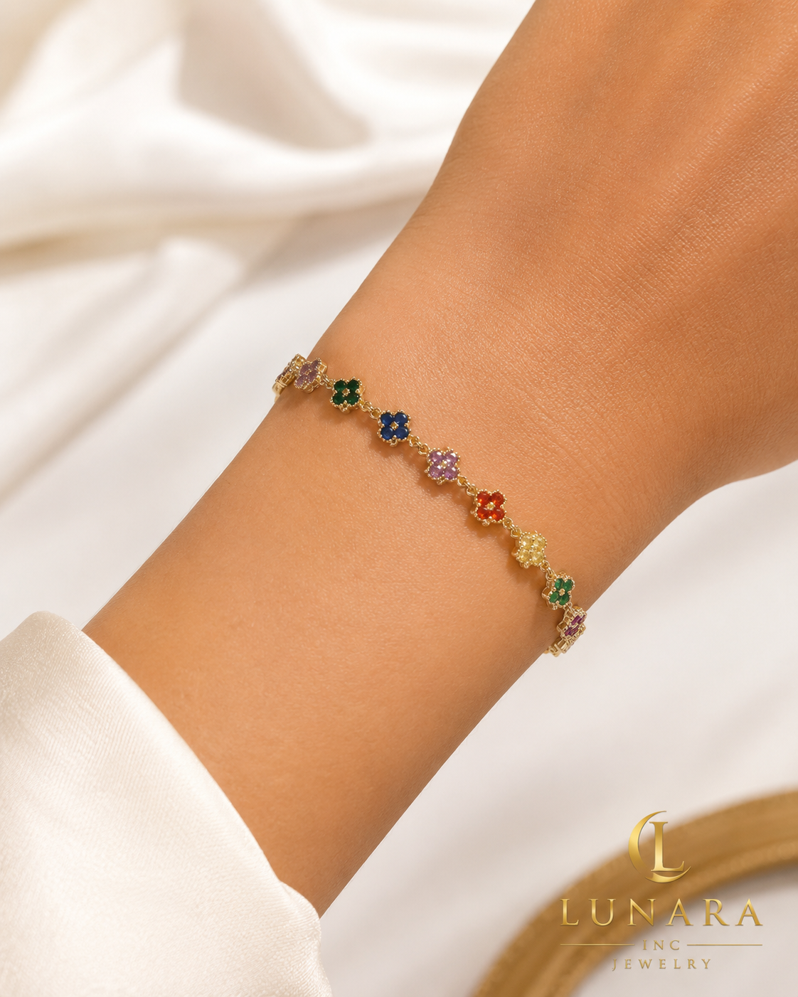 Lunara Rainbow Clover Bracelet – Brazilian Gold Filled