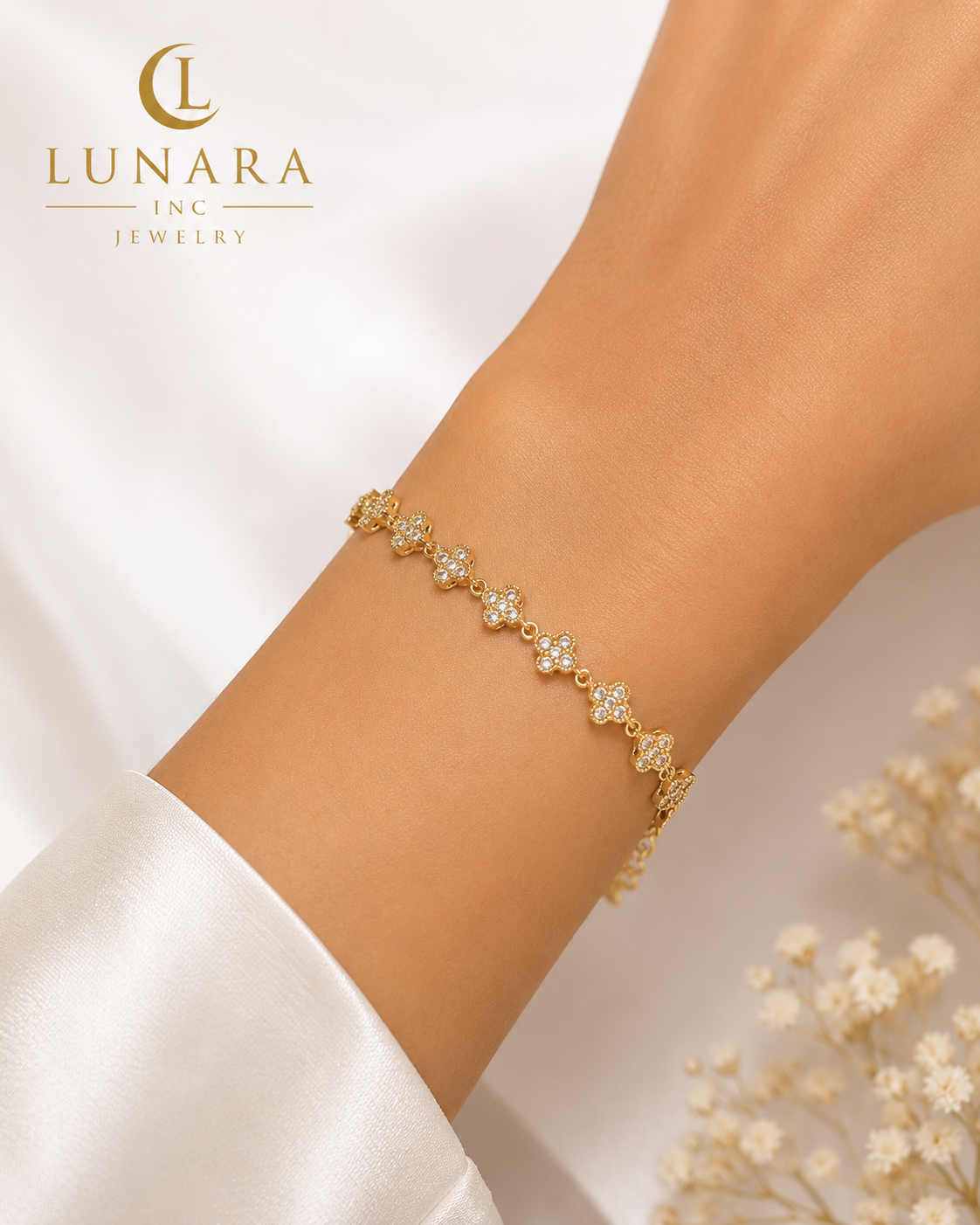 Lunara Crystal Clover Bracelet