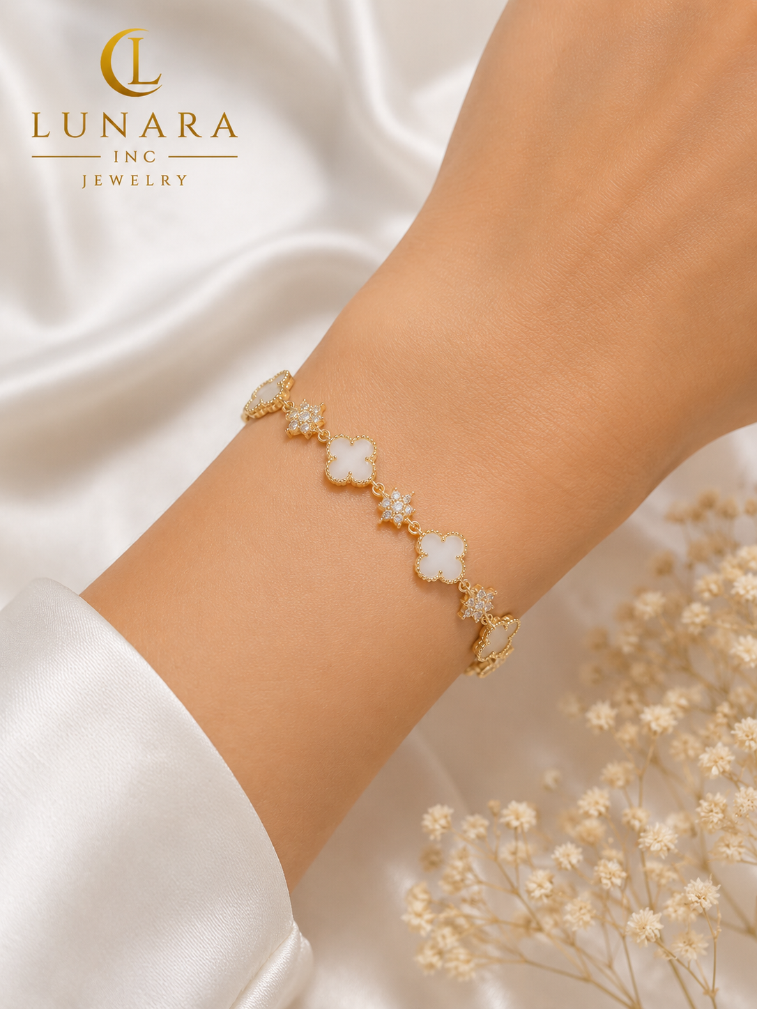 Lunara White Clover & Star Bracelet