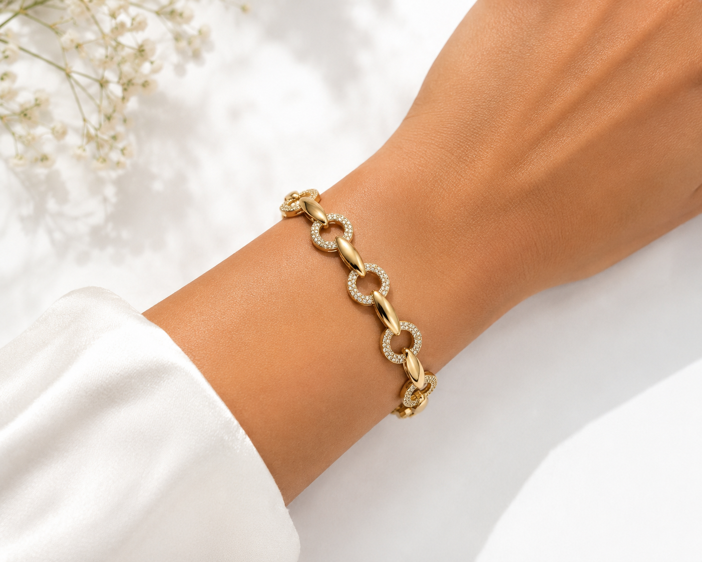 Pavé Circle Link Bracelet