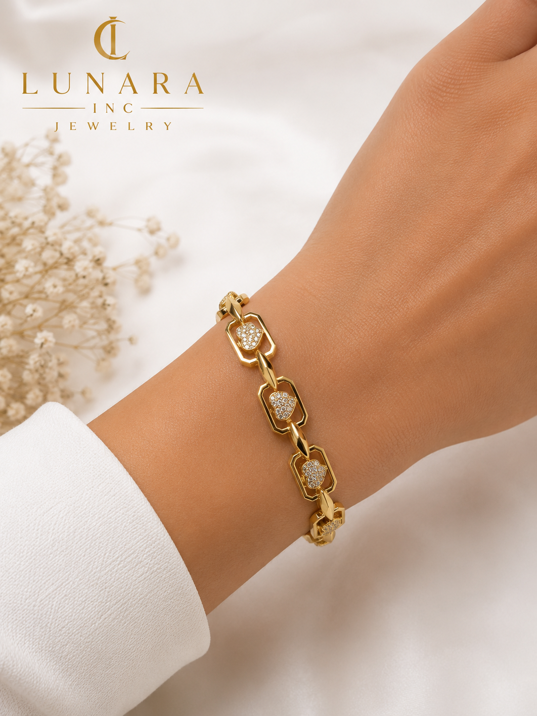 Pavé Heart Link Bracelet