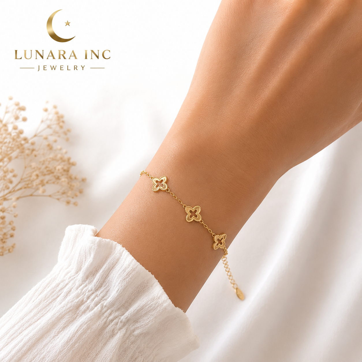Triple Hollow Clover Bracelet