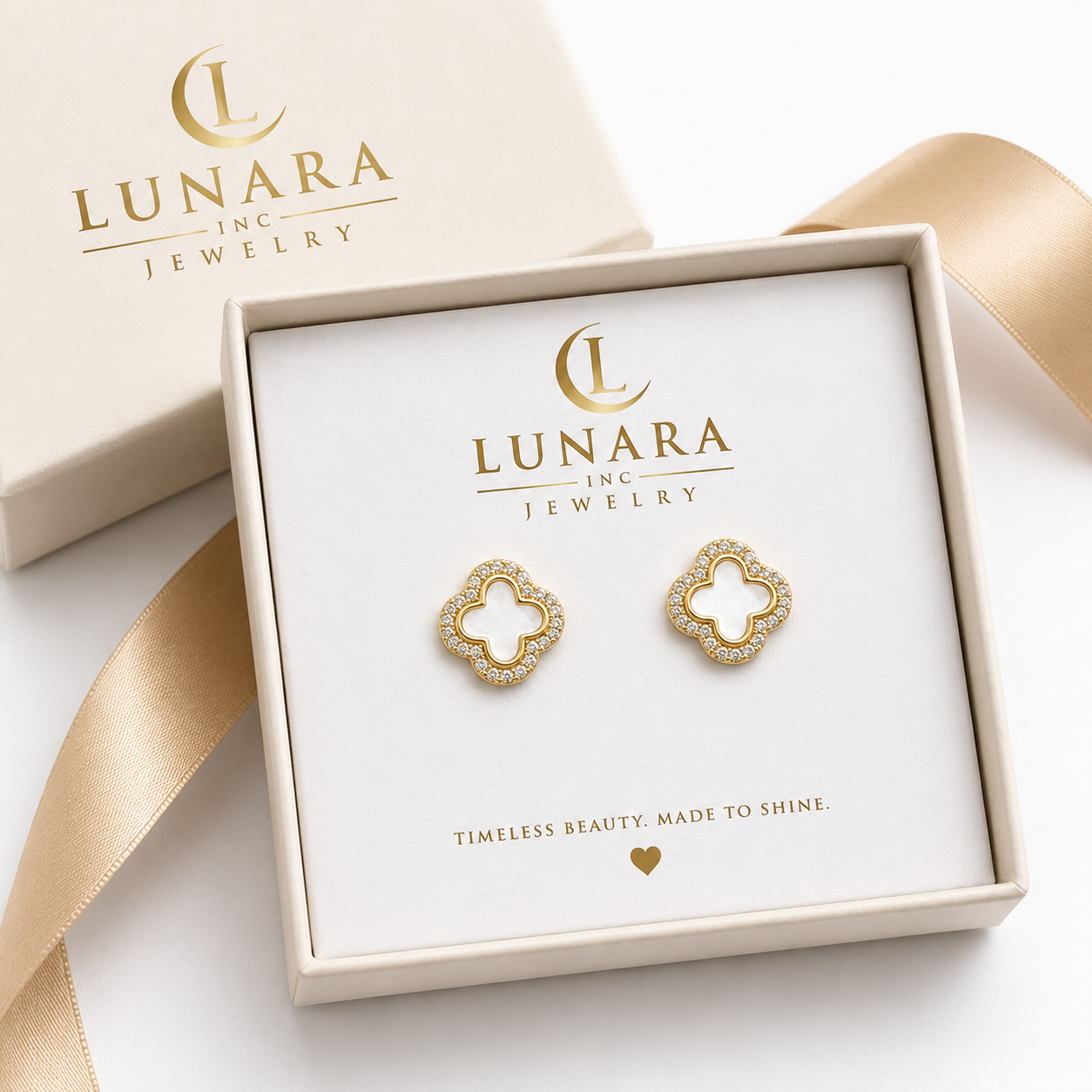 Mother of Pearl Clover Stud Earrings