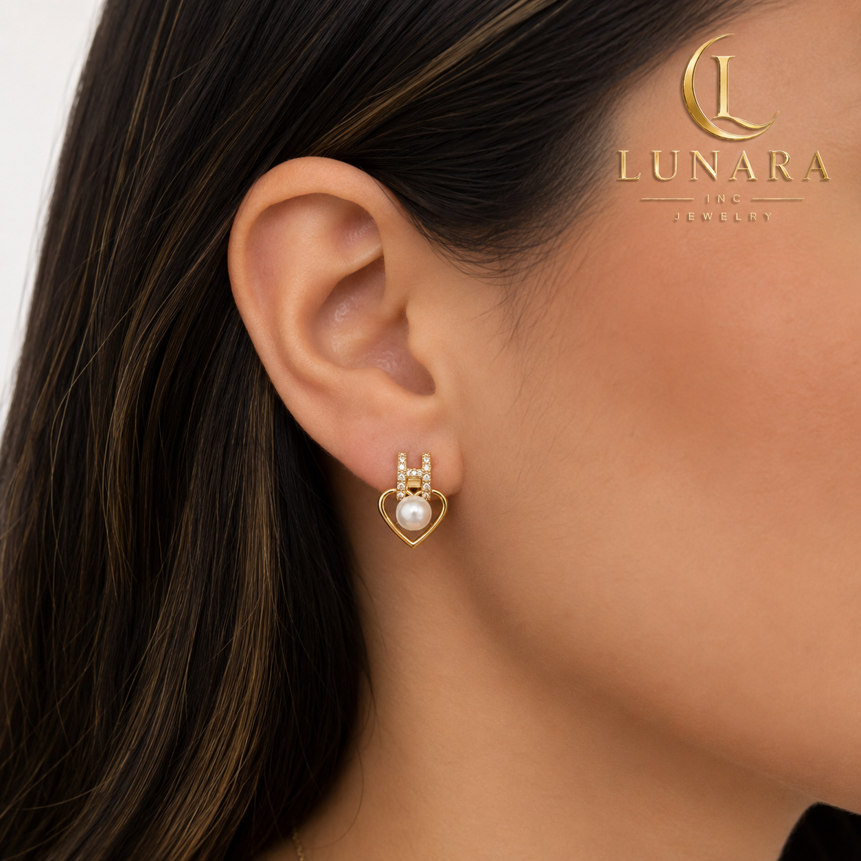 Lunara Pearl Heart Stud Earrings