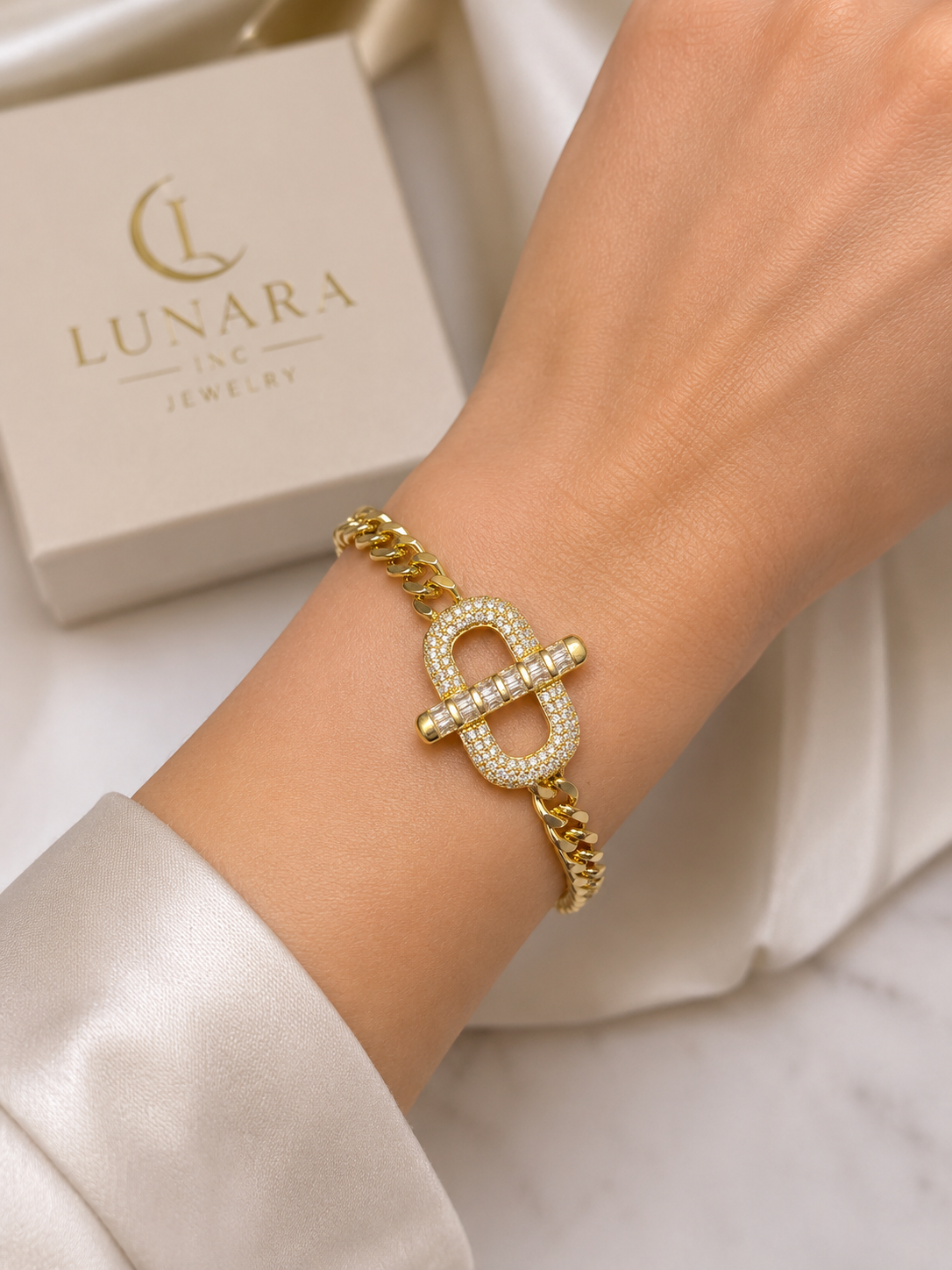 Lunara Pavé Toggle Cuban Bracelet