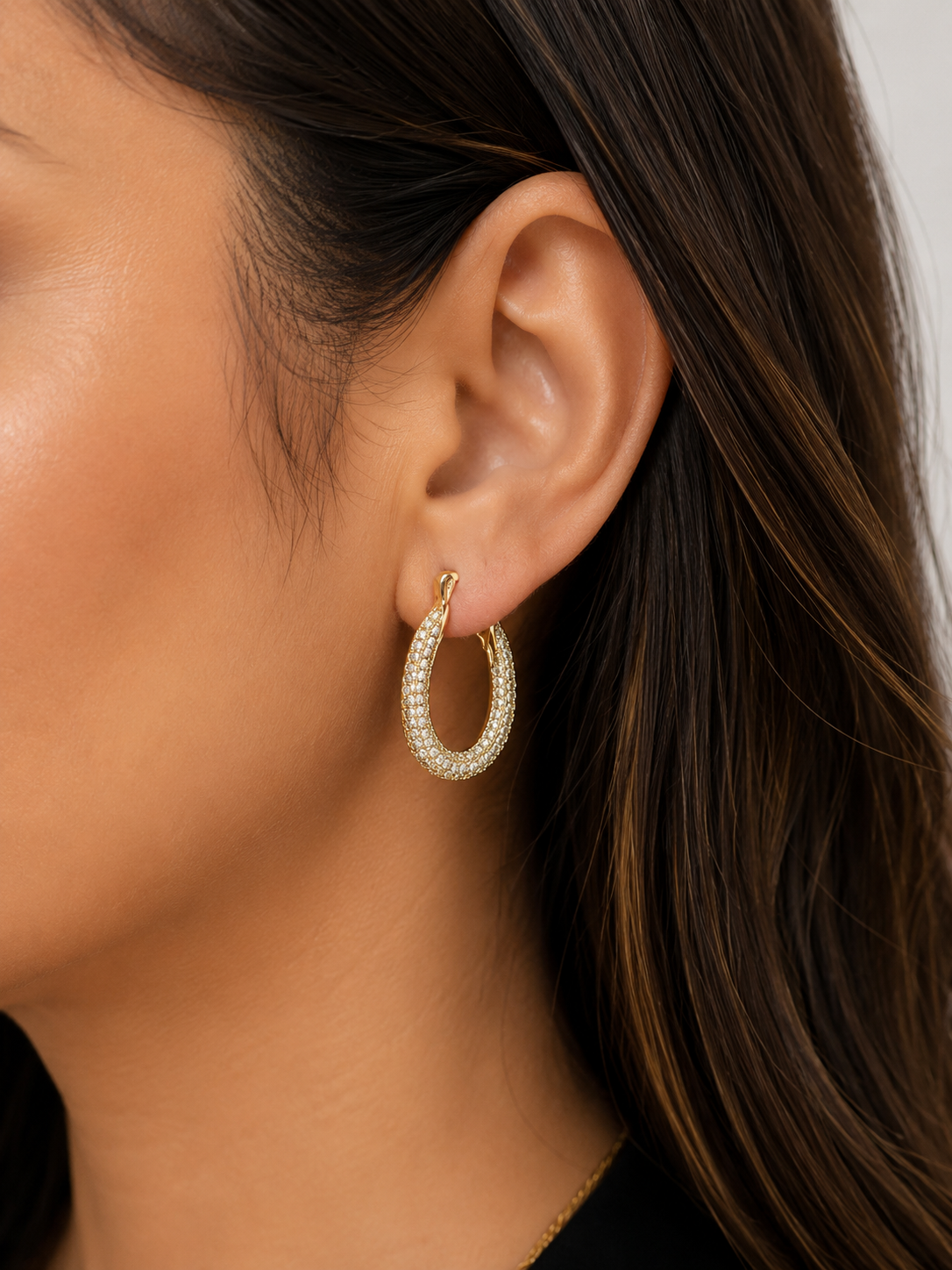 Lunara Luxe Pavé Oval Hoop Earrings