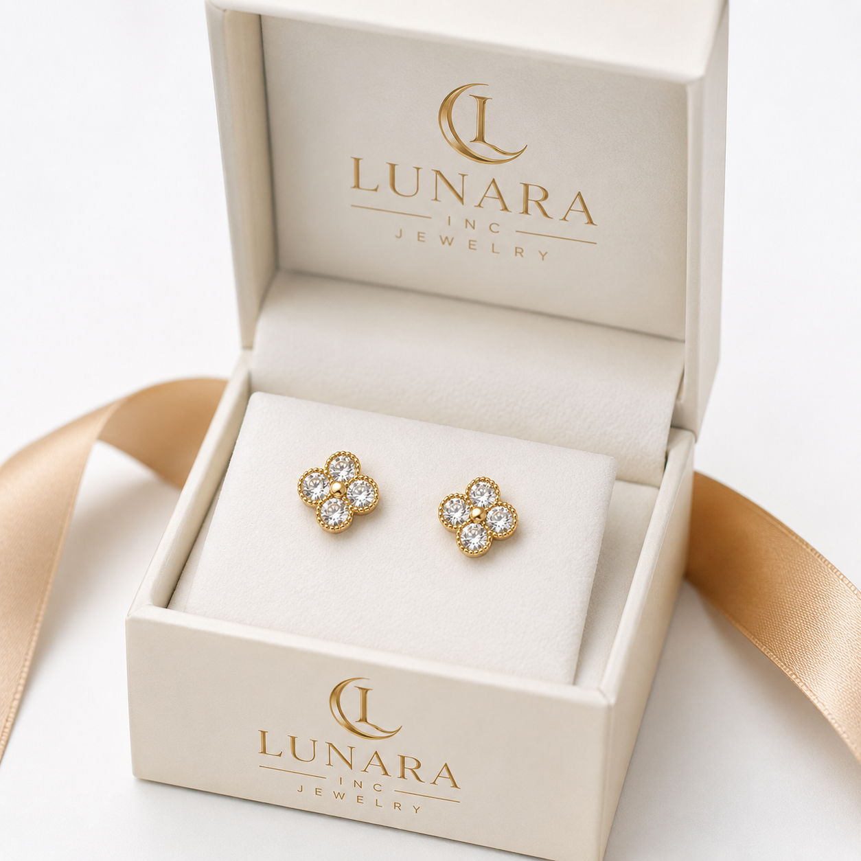 Clover Spark Stud Earrings