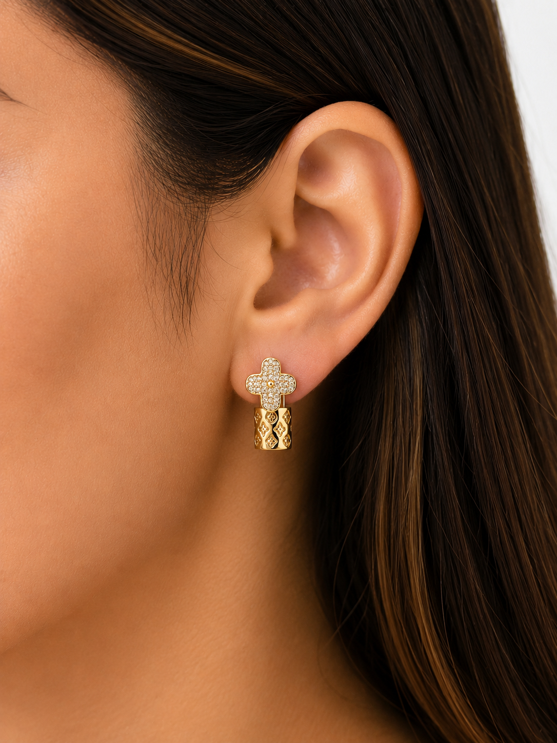 Lunara Clover Drop Earrings