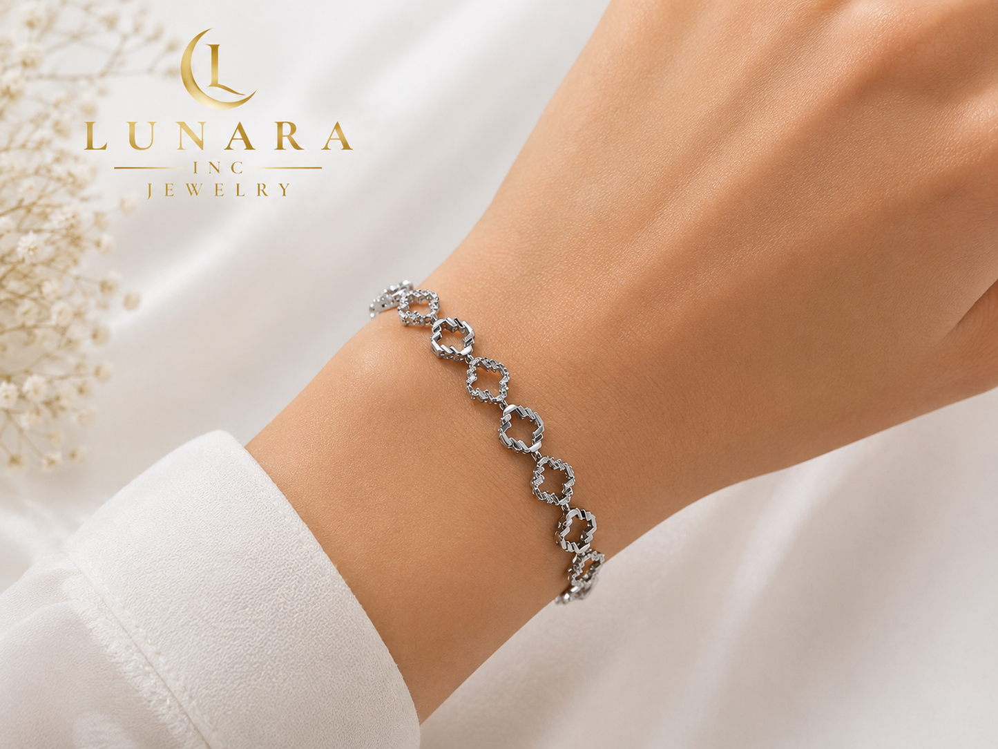 Lunara Silver Clover Link Bracelet – Crystal Station Bracelet