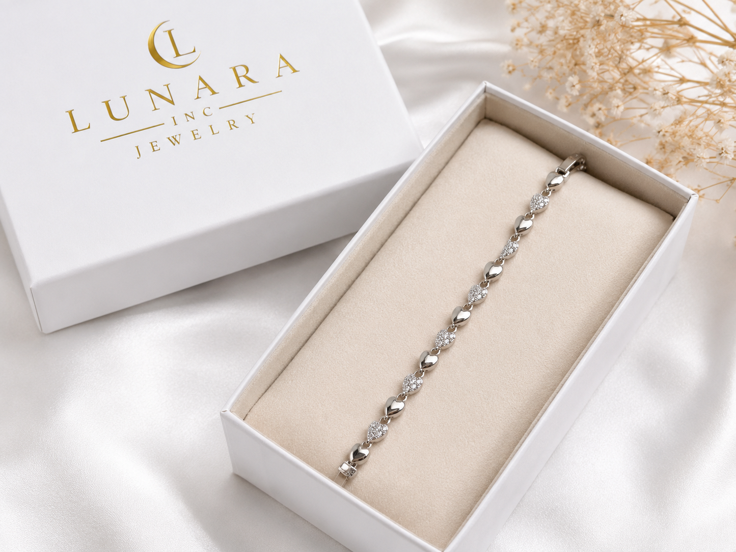 Lunara Alternating Heart Bracelet – Silver Tone with CZ Hearts