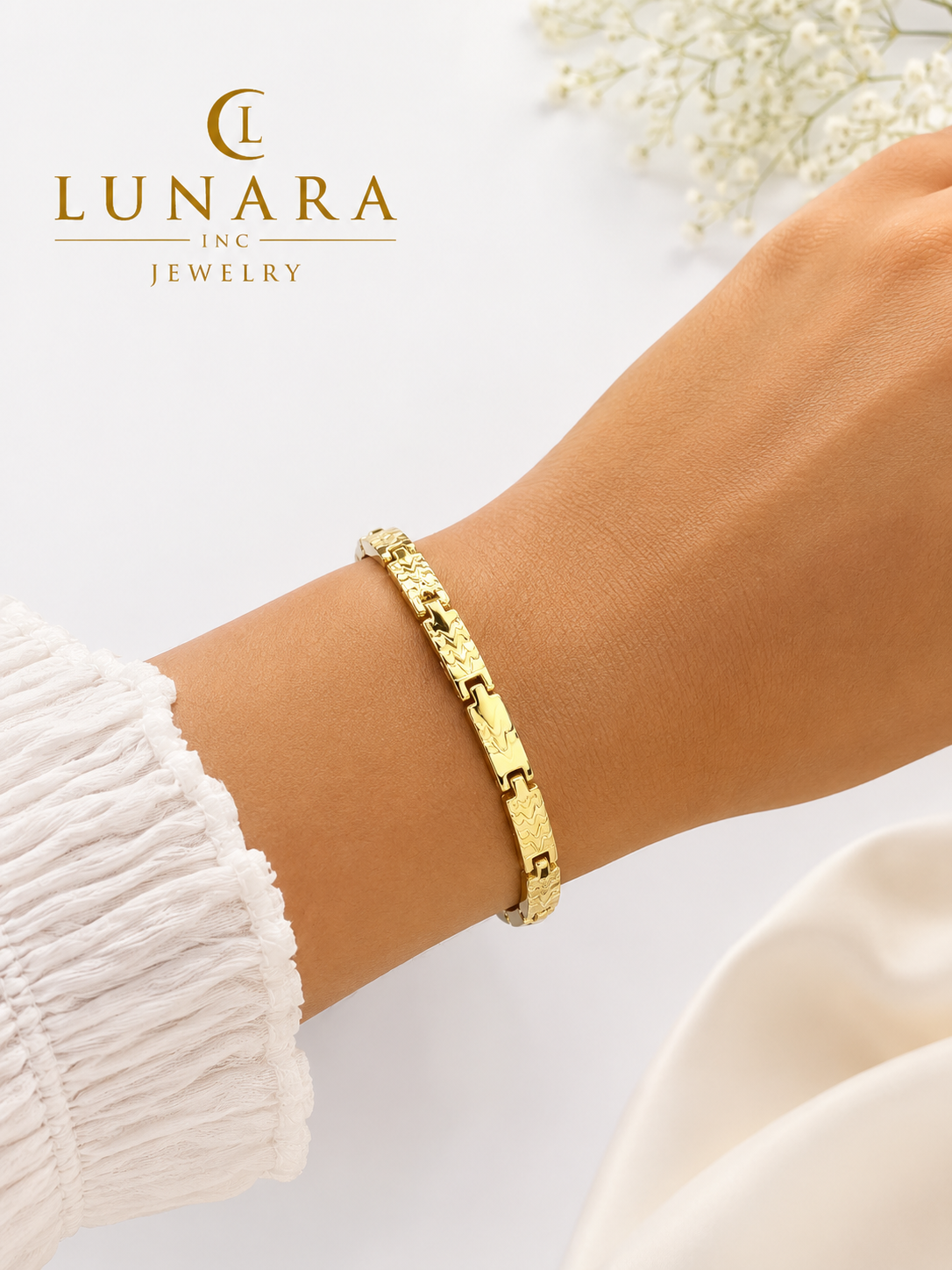 Gold Engravable Link Bracelet