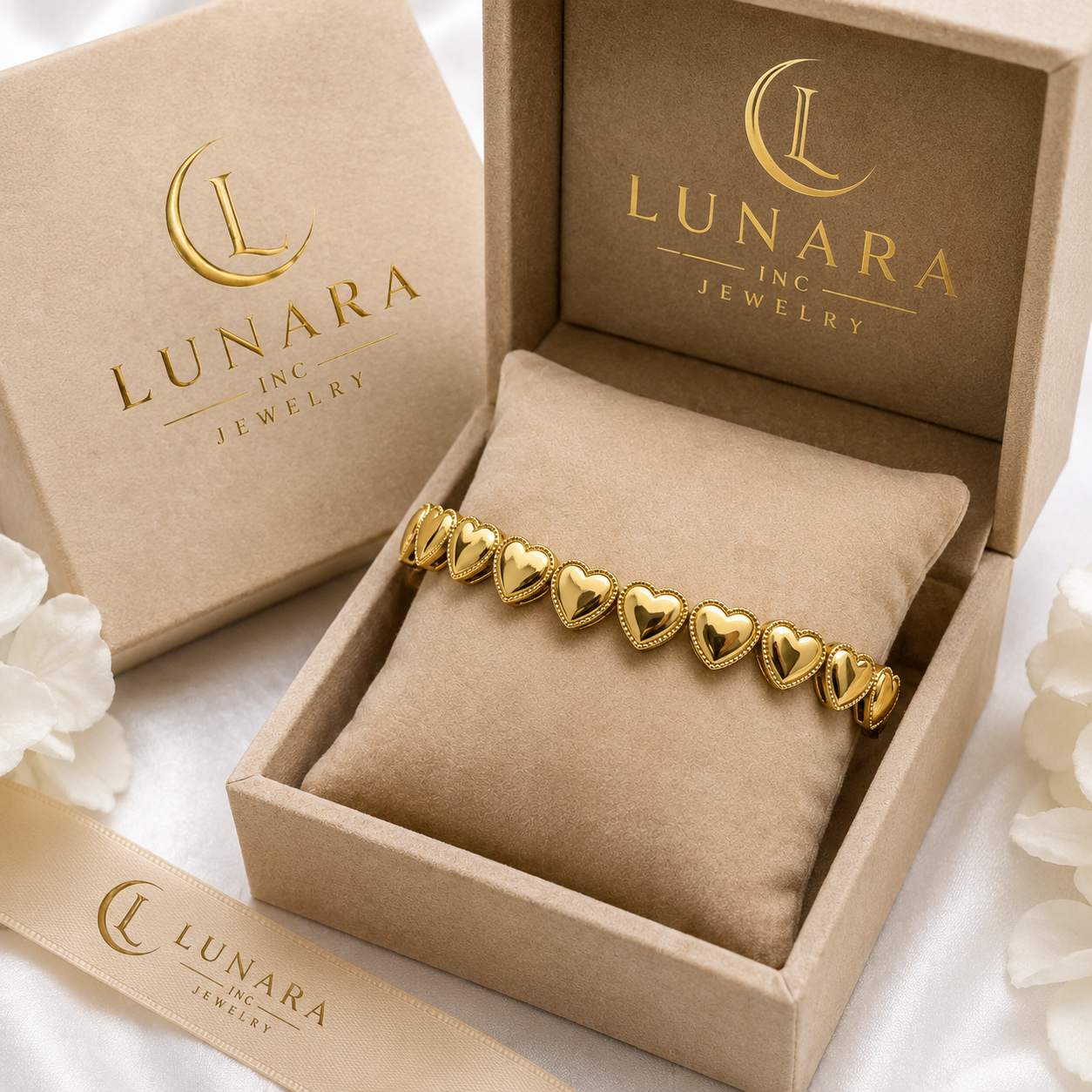 Gold Heart Link Bracelet – Elegant Polished Heart Bracelet for Women