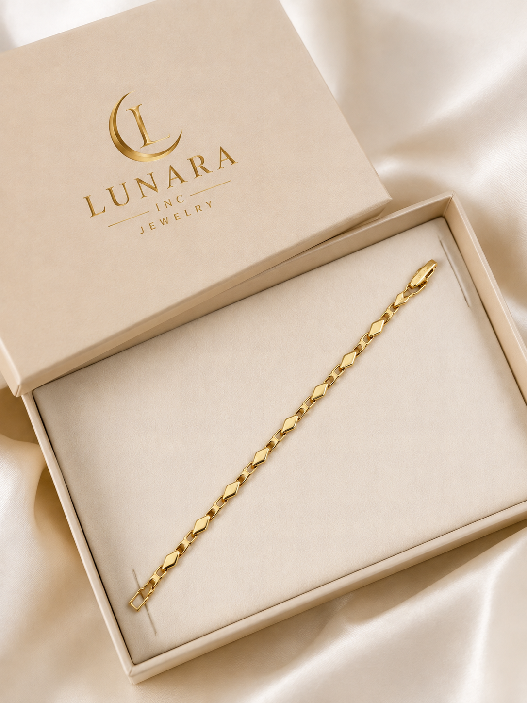 Diamond Link Gold Bracelet