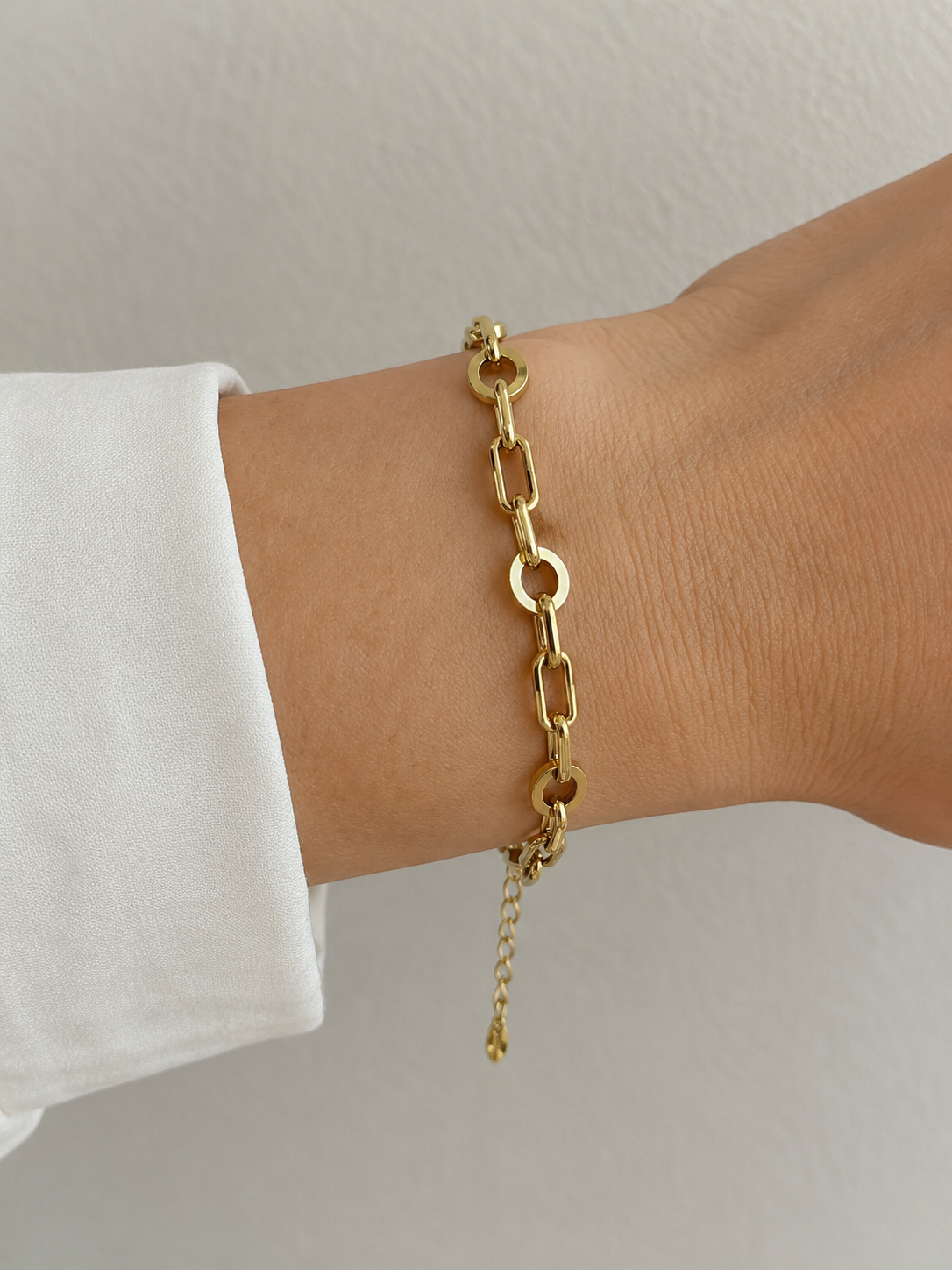Modern Paperclip & Circle Link Bracelet