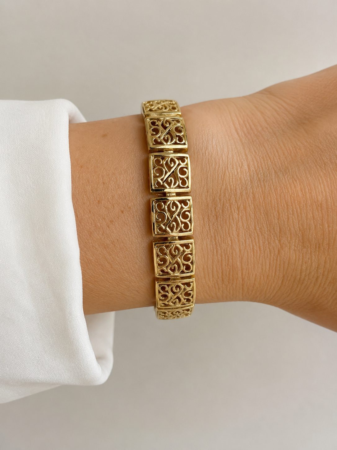Vintage Filigree Gold Link Bracelet