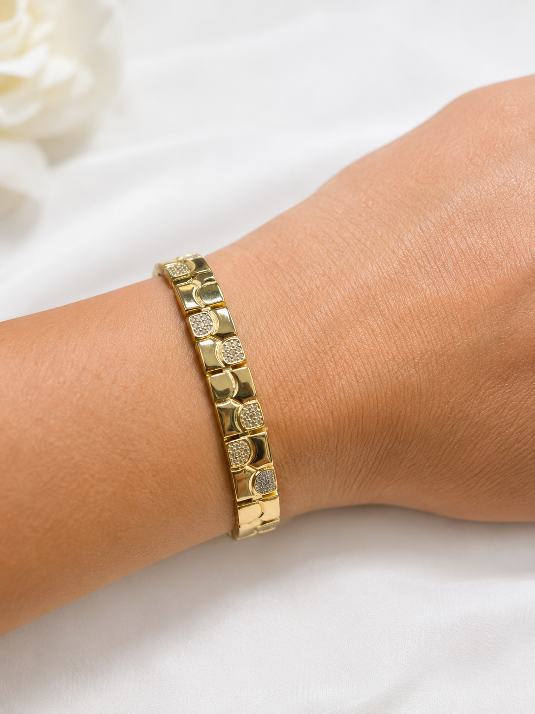 Geometric Sparkle Gold Bracelet