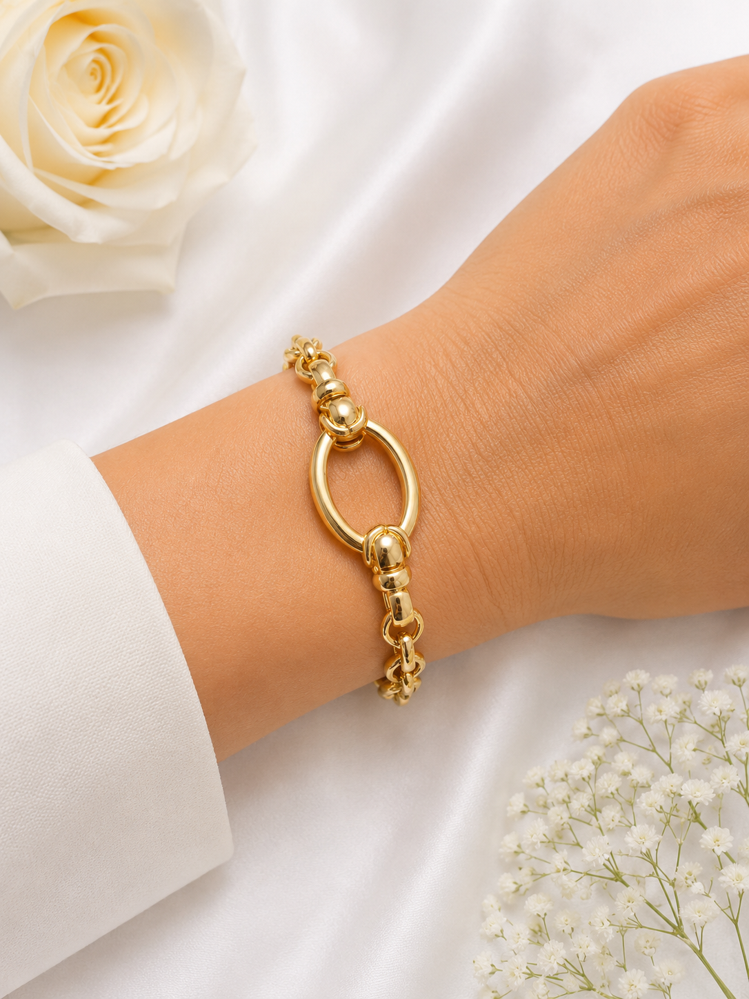 Elegant Oval Link Gold Bracelet