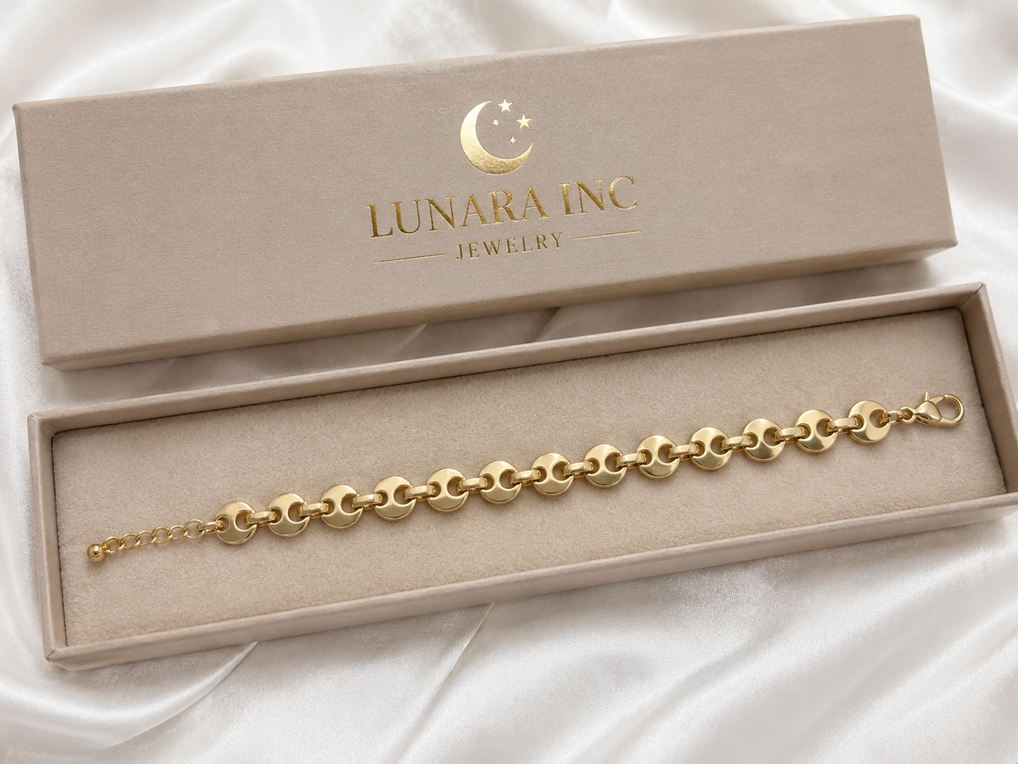 Modern Gold Disc Link Bracelet