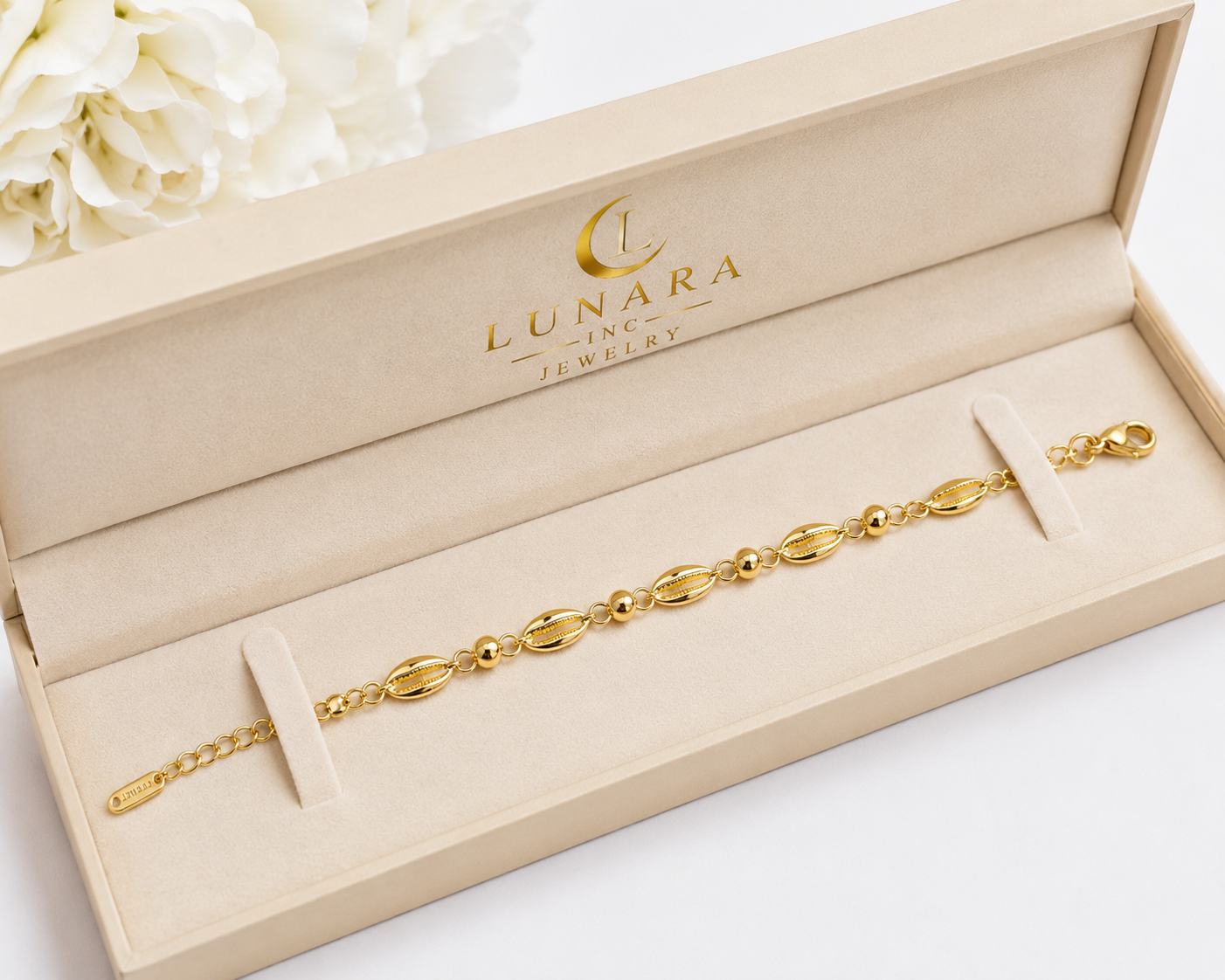 Golden Seashell Link Bracelet