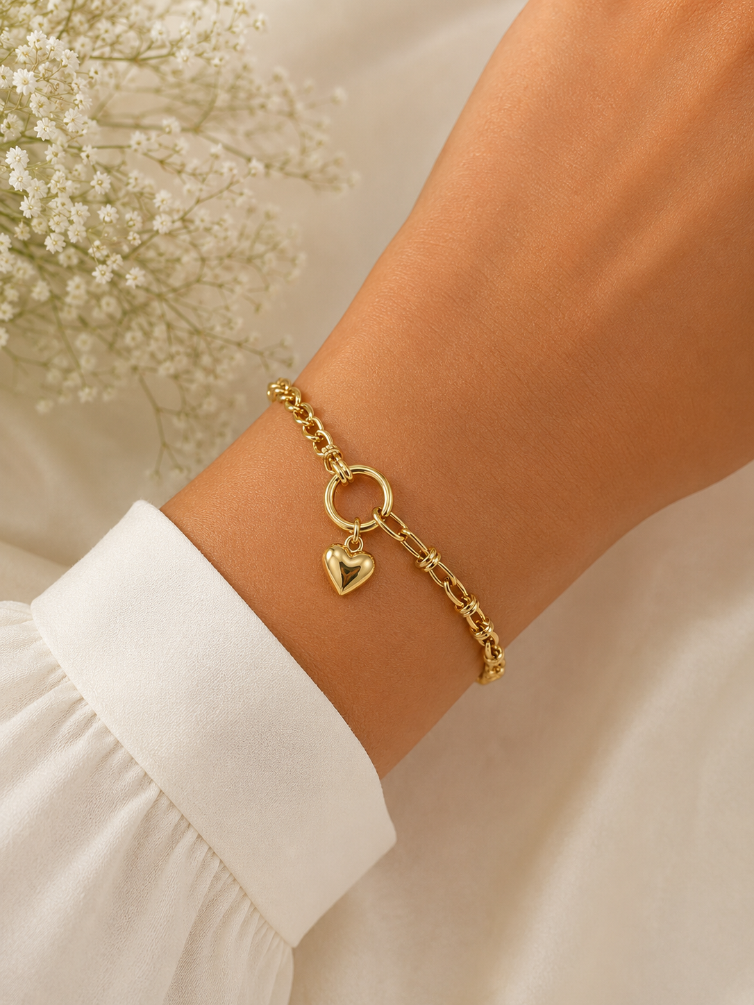 Golden Heart Charm Link Bracelet