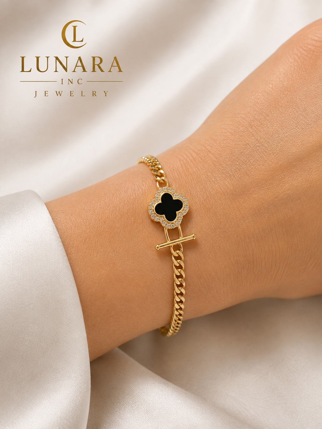 Noir Clover Bracelet ⭐