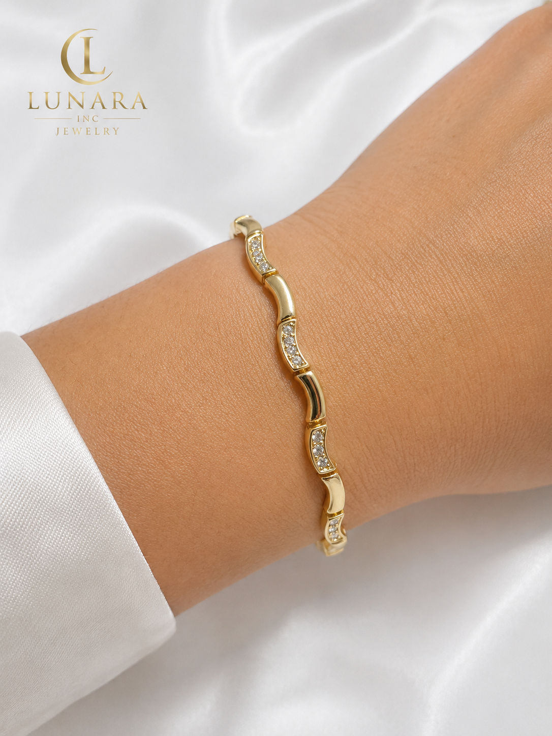 Lunara Wave Crystal Gold Bracelet