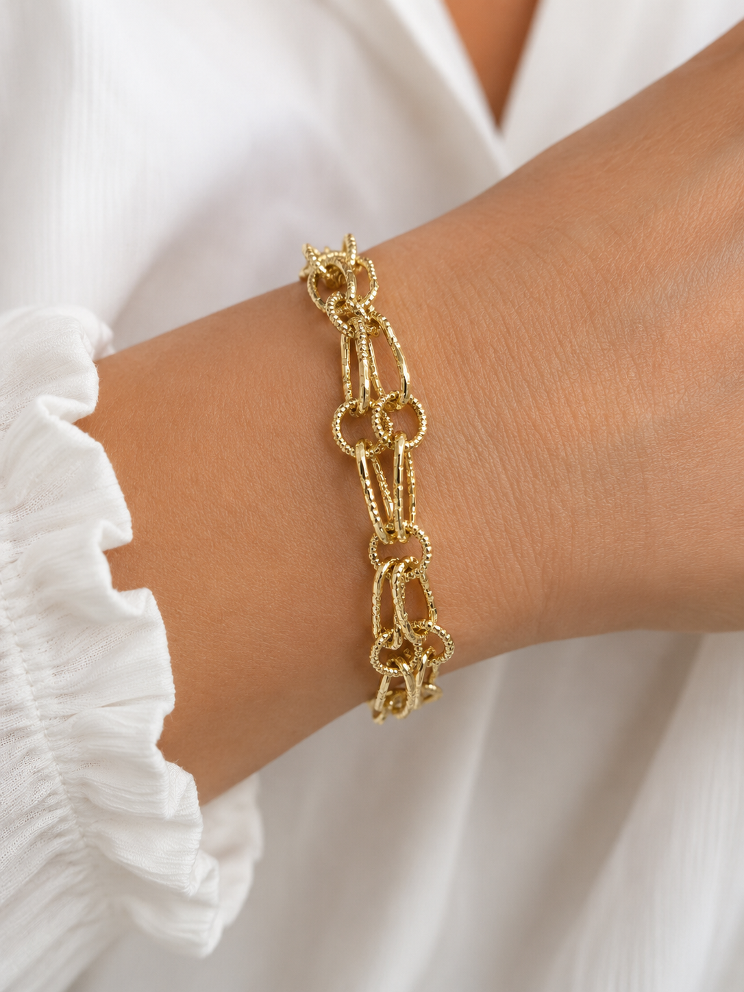 Textured Infinity Link Gold Bracelet ✨