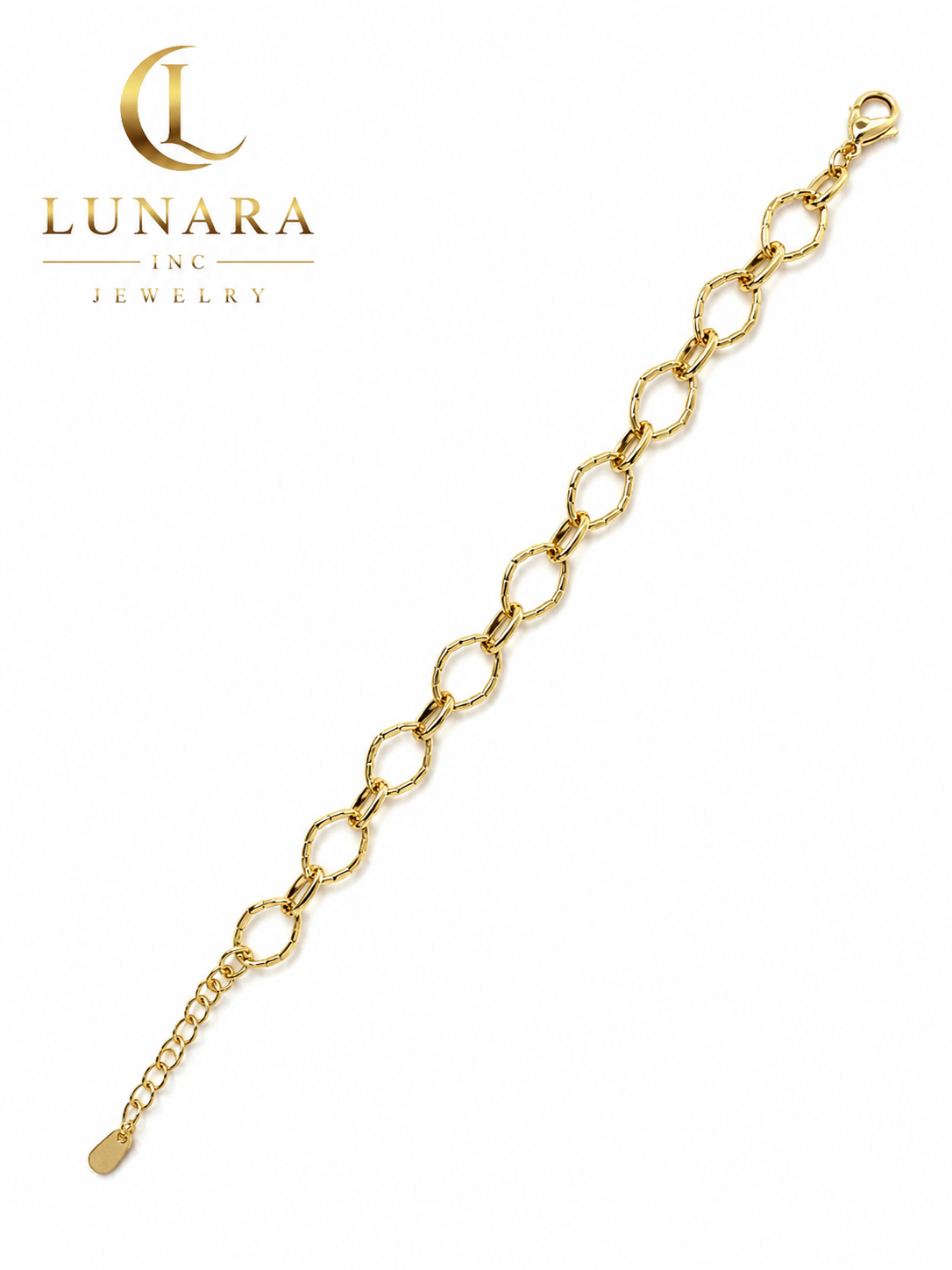 Textured Oval Link Gold Bracelet ✨