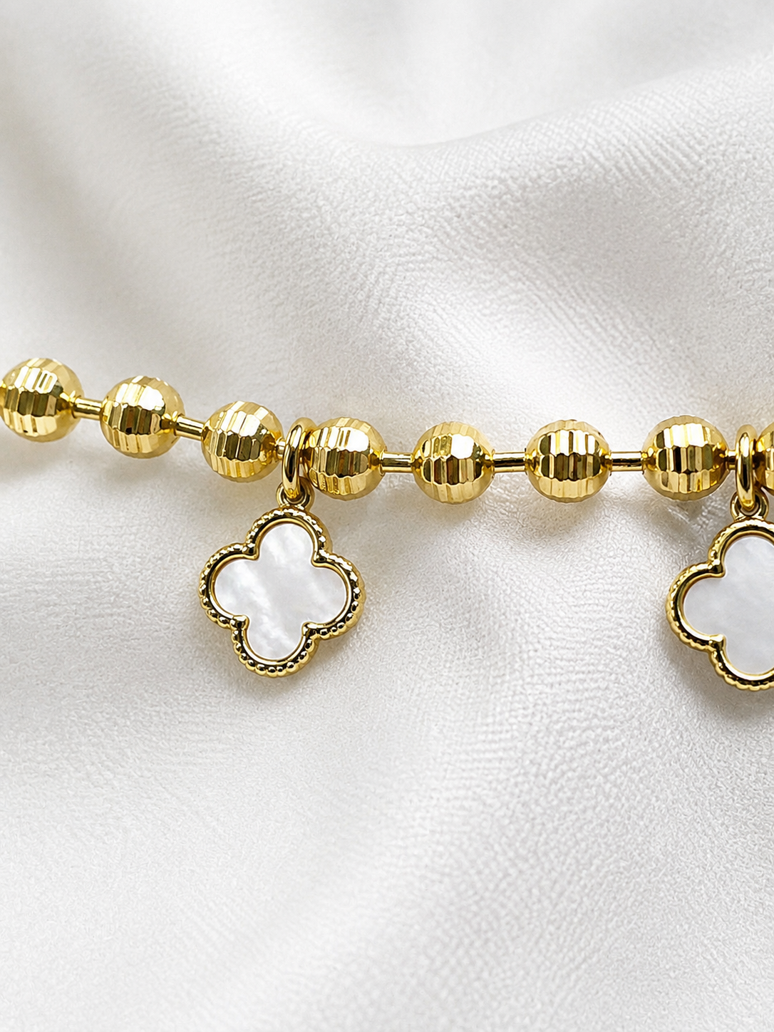 Mother of Pearl Mini Clover Necklace