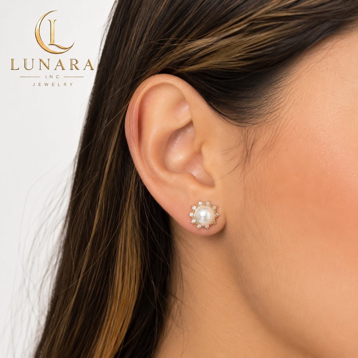 Pearl Halo Stud Earrings ✨
